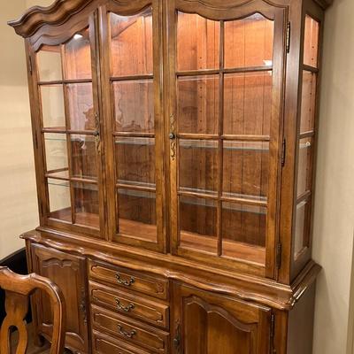 Ethan Allen china cabinet