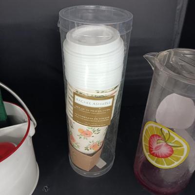 HEAVY PLASTIC COLORFUL SERVING PIECES