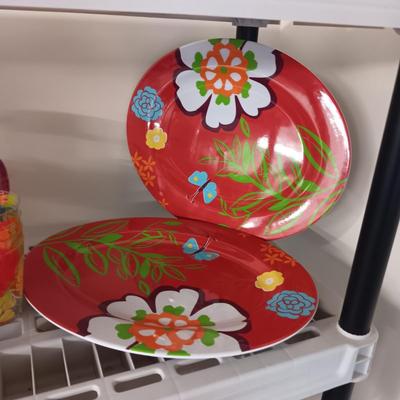 HEAVY PLASTIC COLORFUL SERVING PIECES