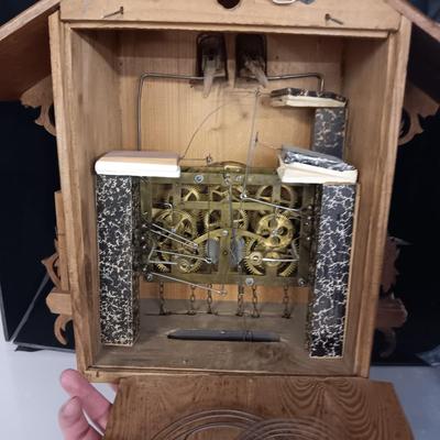 LARGE GERMAN MADE CUCKOO CLOCK IN EXCELLENT CONDITION