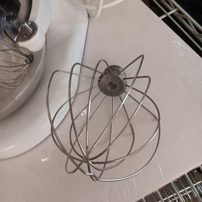 KITCHENAID PROFESSIONAL 600 STAND MIXER WITH LINEN COVER