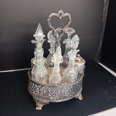 LENOX AMERICAN PRESIDENCY BICENTENNIAL BOWL AND AN ANTIQUE CRUET SET