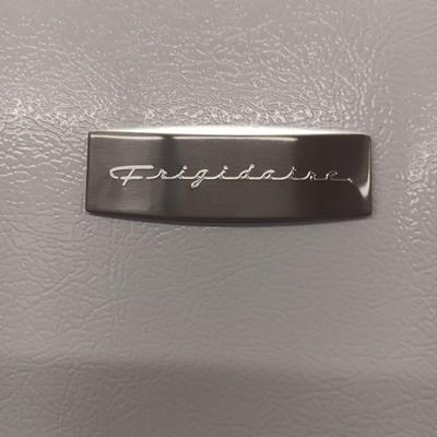 FRIGIDAIRE TOP MOUNT FROST FREE REFRIGERATOR FREEZER (DOES NOT INCLUDE CONTENTS)