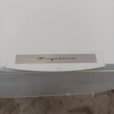 FRIGIDAIRE CHEST FREEZER (DOES NOT INCLUUDE CONTENTS)