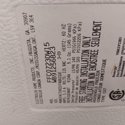 FRIGIDAIRE CHEST FREEZER (DOES NOT INCLUUDE CONTENTS)
