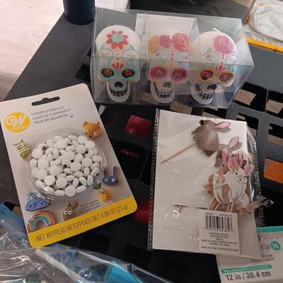 COOKIE, CAKE CUPCAKE DECORATING TOOLS/ACCESSORIES