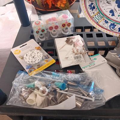 COOKIE, CAKE CUPCAKE DECORATING TOOLS/ACCESSORIES