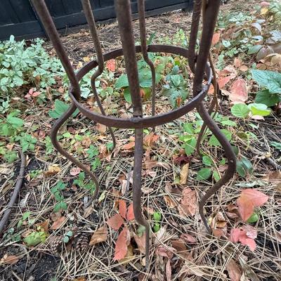 Sale Photo Thumbnail #81: Y26-Metal Garden Art