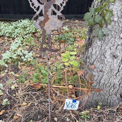 Sale Photo Thumbnail #85: Y28-Metal garden Art