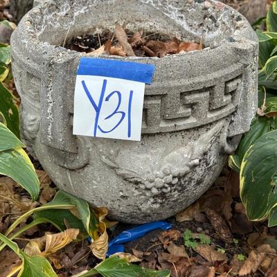 Sale Photo Thumbnail #90: Y31-concrete planter