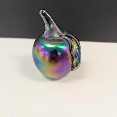 Sale Photo Thumbnail #247: Gibson Apple Art Glass Paperweight Iridescent