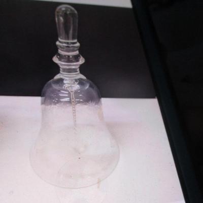Sale Photo Thumbnail #1656: The stopper on the decanter is chipped