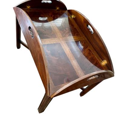Furniture -Drexel coffee table with Italian art glass