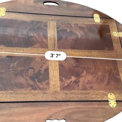 Furniture -Drexel coffee table with Italian art glass
