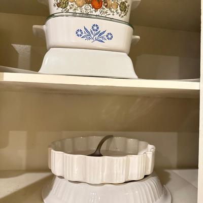 Kitchen Lot 2 Williams Sonoma Scales, Corning Ware,