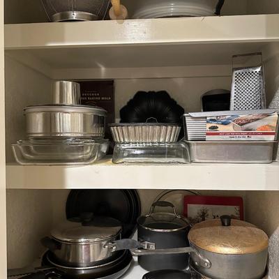 Kitchen Lot- Pots Pans baking
