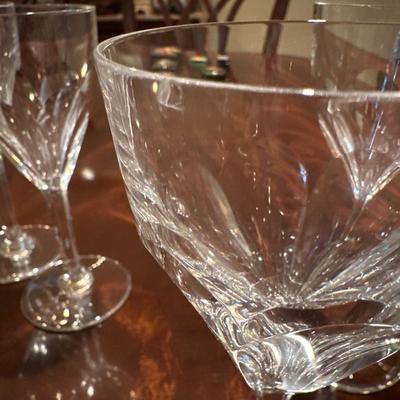 Crystal Stemware- St Louis Bristol Pattern Cut Panels 7" Wine set of 4 - 1 rim chip