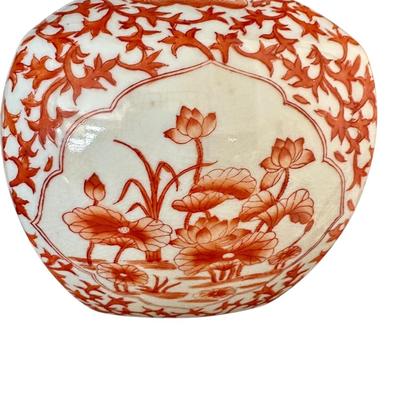 Decor- Hong Kong hand painted- Japanese porcelain vase