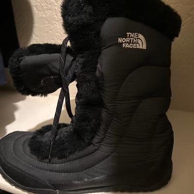 Clothing - shoe 8.5 AAAA & 9 S 12 pairs