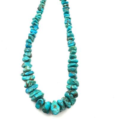 Jewelry - chunky 19” turquoise necklace