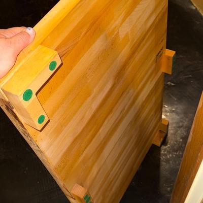Sale Photo Thumbnail #126: D7.5-Butcher block/cutting board
