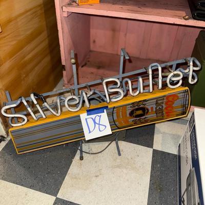 Sale Photo Thumbnail #128: D8-Silver bullet neon light

This light does not light up/function