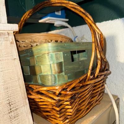 Sale Photo Thumbnail #144: D12-birdhouse and baskets