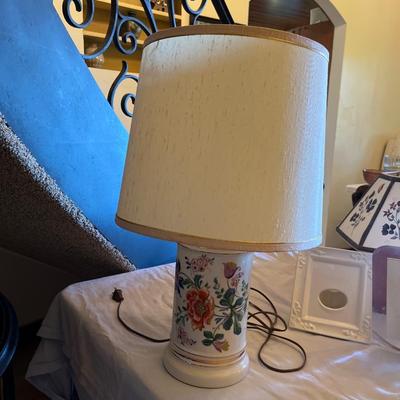 Sale Photo Thumbnail #255: Porcelain flower painted table lamp
21” tall