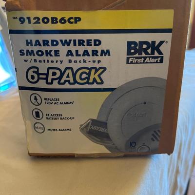 Sale Photo Thumbnail #263: Hardwired smoke alarms with battery backup. 6 pack unopened boxe