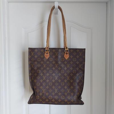 Vintage Louis Vuitton Monogram Tote (BB1-BBL)