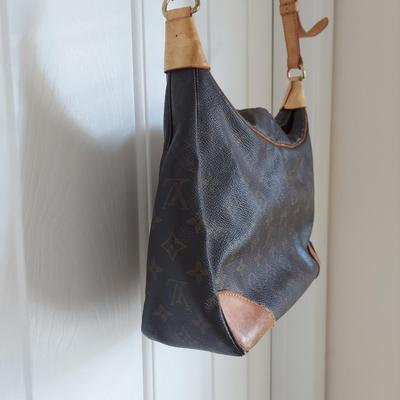 Vintage Louis Vuitton Monogram Purse (PB-BBL)