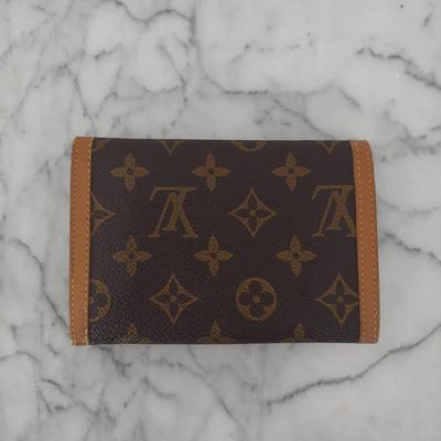 Louis Vuitton Wallet & Glasses Case (BB1-BBL)