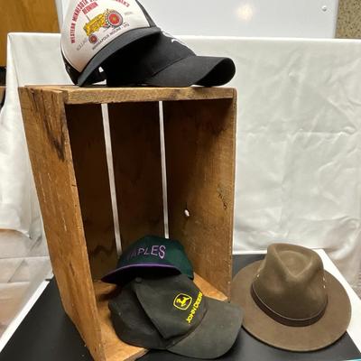 Sale Photo Thumbnail #47: Country Gentlemen's hat, ball hats