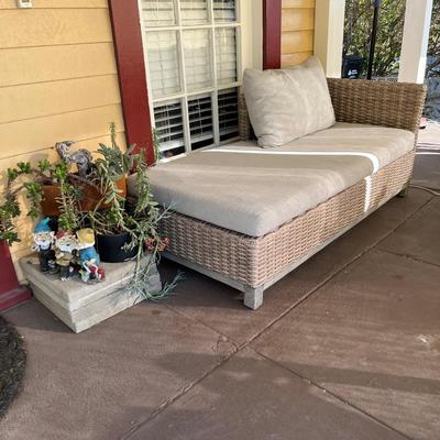Sale Photo Thumbnail #161: Patio