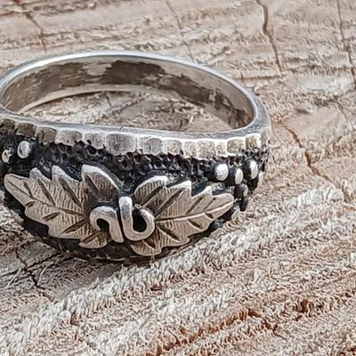 Vintage Sterling Silver Oak Leaf Ring, W.M. Wheeler Mfg. Co., Serling silver .925 Size 11