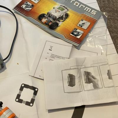 LEGO MINDSTORMS: Mindstorms Nxt (8527)