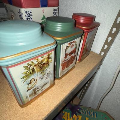 Sale Photo Thumbnail #165: D17-Holiday Lot
