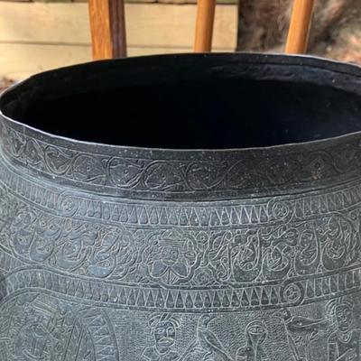 Large Mamluk tinned copper basin, Egypt or Syria, circa late 15th century- early 16th century