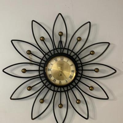 Vintage Lux Starburst Wall Clock: Mid-Century Modern Atomic Decor 24”