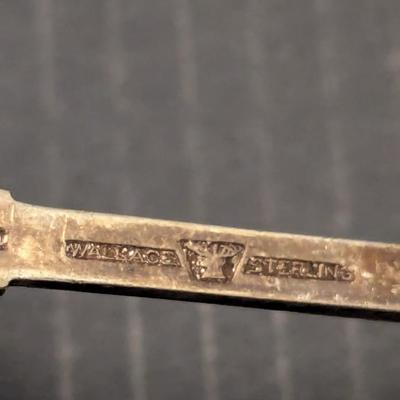 Sale Photo Thumbnail #3299: The knife has a Sterling handle.  I did not weight the knife