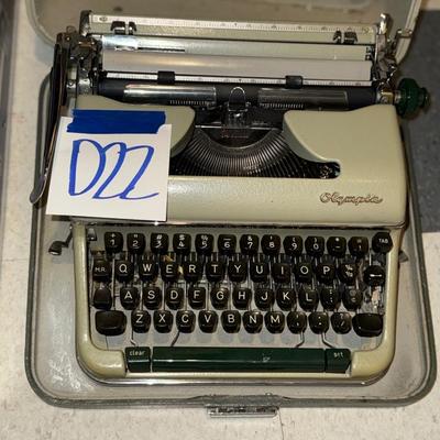 Sale Photo Thumbnail #177: D22-Typewriter
