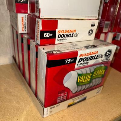Sale Photo Thumbnail #201: D29-Large Lightbulb Lot