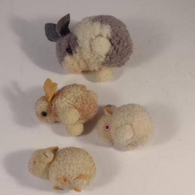 Sale Photo Thumbnail #924: Collection of Small, Steiff Bunnies.  Items do not have tags.