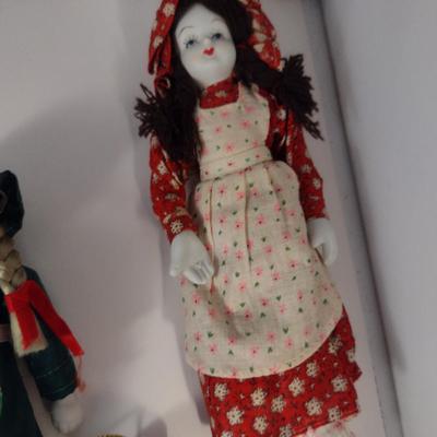 Sale Photo Thumbnail #940: Collection of Porcelain Dolls