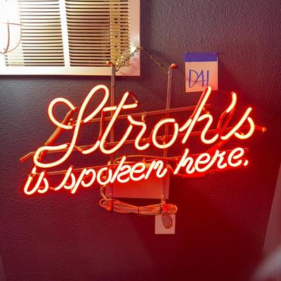 Sale Photo Thumbnail #233: D41-Stroh’s Neon Light