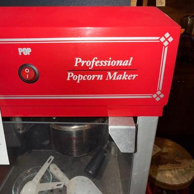 Sale Photo Thumbnail #241: D42-Waring Pro professional popcorn maker