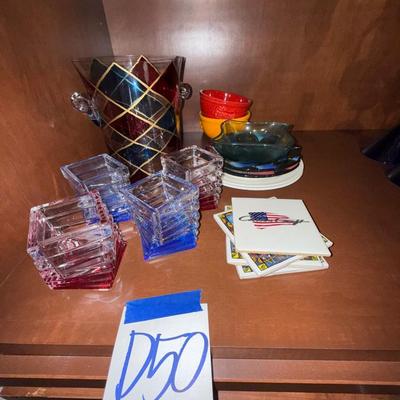 Sale Photo Thumbnail #268: D50-miscellaneous glassware plus extras