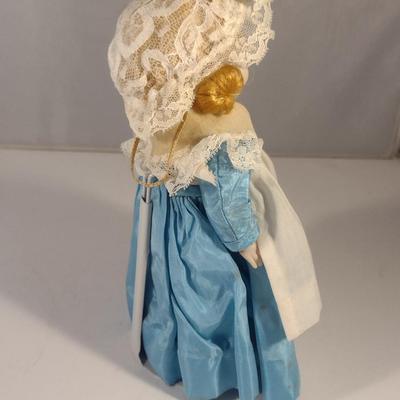 Sale Photo Thumbnail #1024: Madam Alexander Doll- 'United States'