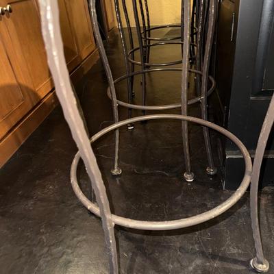 Sale Photo Thumbnail #316: D60-Bar Stools x 4

These barstools are very nice – they’re somewhat heavy and incredibly sturdy.