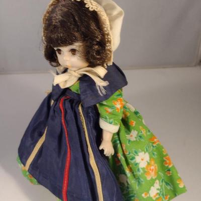 Sale Photo Thumbnail #1033: Madam Alexander Doll- 'Canada'